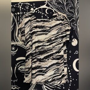 Emily Daniels - Abstract Art T-Shirt W/Silver Buttons Down Shoulders & Sparkles